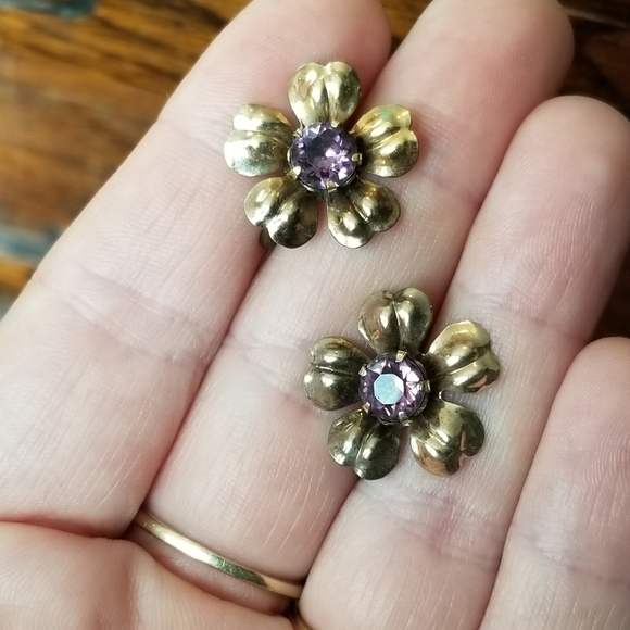 Vintage Van Dell flower earrings screwback gold fill purple floral - Picture 9 of 14